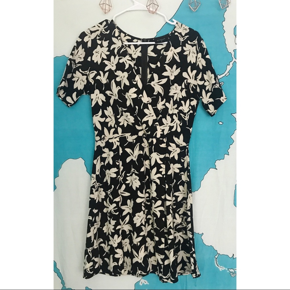 Nordstrom Everly Wrap Dress - Size Medium